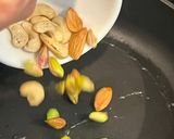 A picture of step 2 of Makhana Panjiri.