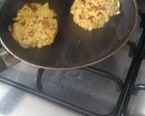 Foto del paso 3 de la receta: Tortitas de pollo y avena con caldillo de jitomate