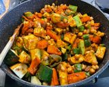 Une image de l'étape 21 de Mijoté de légumes aux pois chiches, tomate et épices.