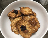 Foto del paso 3 de la receta: Económicas galletitas de avena y banana sin harina