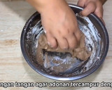 Foto langkah ke 3 dari resep Kue semprit wajan.