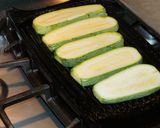 Foto del paso 2 de la receta: Pastel de zapallitos italianos con auténtica salsa bolognesa
