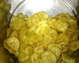 बनाना चिप्स(Banana chips recipe in Hindi) रेसिपी चरण 3 फोटो