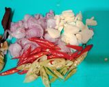 Foto langkah ke 1 dari resep Ikan Masak Semur Kecap.