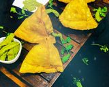 સમોસા (Samosa Recipe In Gujarati) રેસીપી સ્ટેપ7ફોટો