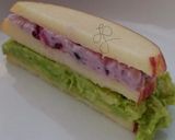 A picture of step 3 of Apple Sandwich With Avocado And Blueberry Cream Cheese.