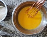 Foto langkah ke 2 dari resep Banana Chiffon Cake.