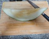 Foto del paso 1 de la receta: Gazpacho de melón con crujiente de jamón