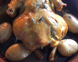 Foto del paso 5 de la receta: Pollo al horno con romero