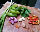 Foto langkah ke 2 dari resep Sayur Tahu Belimbing Wuluh.