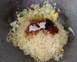 Foto langkah ke 3 dari resep Mie goreng sedap mantap.