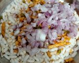 A picture of step 2 of Bhelpuri Tamilnadu evening snack.