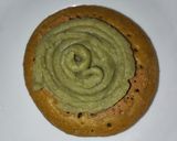 Foto langkah ke 5 dari resep Dorayaki Gula Aren (isi pasta kacang hijau).