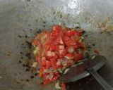 Foto langkah ke 3 dari resep Tumis Ikan Asin bumbu iris.