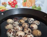 Hình bước làm 1 của món Trứng cút chiên nước mắm