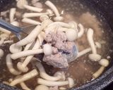 รูปขั้นตอนการทำที่ 3 ของ ยำไข่ต้ม + หมูสับ เห็ดชิเมจิ