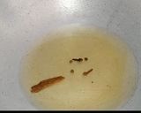 A picture of step 1 of Chicken Aloo Curry.