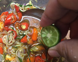 Foto langkah ke 3 dari resep Tongkol Suwir sambal Matah.