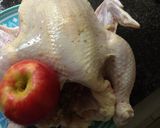 Foto del paso 2 de la receta: Pollo horneado con manzanas y jugo de naranja