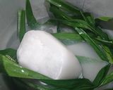 Hình bước làm 1 của món Khoai mì hấp lá dứa cốt dừa