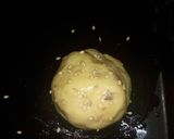 A picture of step 5 of Sesame Cheese balls.