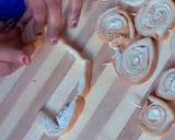 A picture of step 1 of Bread popsicles.