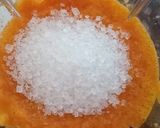A picture of step 2 of Iced Milk Mango Shake.