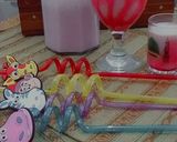 A picture of step 4 of Strawberry Milkshake 🍓.
