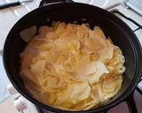 Une image de l'étape 3 de Gratin Dauphinois.