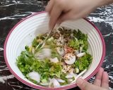 A picture of step 5 of Piyazo.