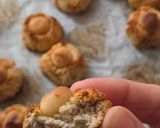 Foto del paso 7 de la receta: Galletitas saludables y tropicales con macadamia ♥️ 🏝️