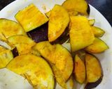 A picture of step 1 of Masala fried Brinjal.