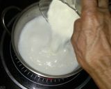 A picture of step 1 of Pista Kulfi.