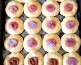 Foto del paso 5 de la receta: Facturas de membrillo y dulce de leche