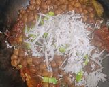 A picture of step 4 of Black Chana Sundal.