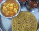 A picture of step 11 of Gujarati Jeera Thepla & Potato Curry (Bateta nu Shak).