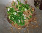Foto langkah ke 3 dari resep Soto Ceker Ayam Bening Segar Kuah Kunyit ala Rumahan.