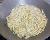 Foto langkah ke 1 dari resep Mi Panggang Mozzarella.