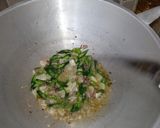 Foto langkah ke 5 dari resep Ikan tongkol cabe ijo simple.