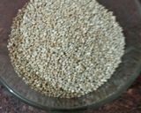 A picture of step 1 of Quinoa vegetable pulao.
