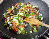 Foto del paso 5 de la receta: Macarrones a la ibérica con tirabeques