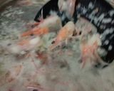 A picture of step 3 of Chicken Shrimp Wonton Soup.