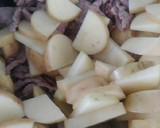 Foto del paso 3 de la receta: Bistec de res en chile pasilla