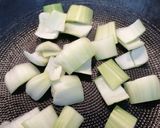 Foto del paso 5 de la receta: Salteado de pollo con pak choi