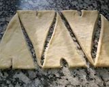 Foto del paso 1 de la receta: Medialunas de manteca