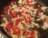 Foto del paso 3 de la receta: Alubias con pez espada gambas y almejas