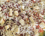 Foto del paso 4 de la receta: CANELONES DE 🥞PANQUEQUES 🥞 VERDES RELLENOS DE 🍖JAMÓN Y QUESO 🧀😋🤩👏