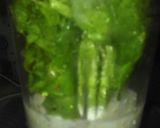 A picture of step 2 of Spinach Mango Smoothe.