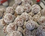 Vegán, Gluténmentes Rumos-meggyes kókuszgolyó recept fázis 1 fotója