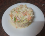 Foto del paso 11 de la receta: Ensalada mixta de col y cogollo con langostinos, palitos de cangrejo, piña y salsa rosa